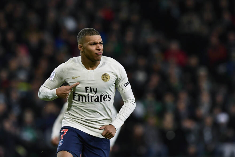 中国U23男足战胜澳大利亚队 距亚洲杯出线一步之遥